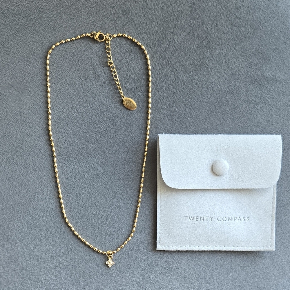 Twenty Compass Merveilles Necklace